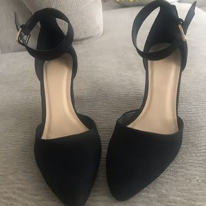 Black wedge strappy heels.